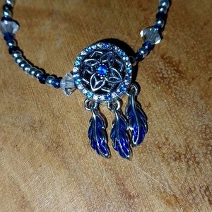 Beautiful petite and dainty crystal necklace.